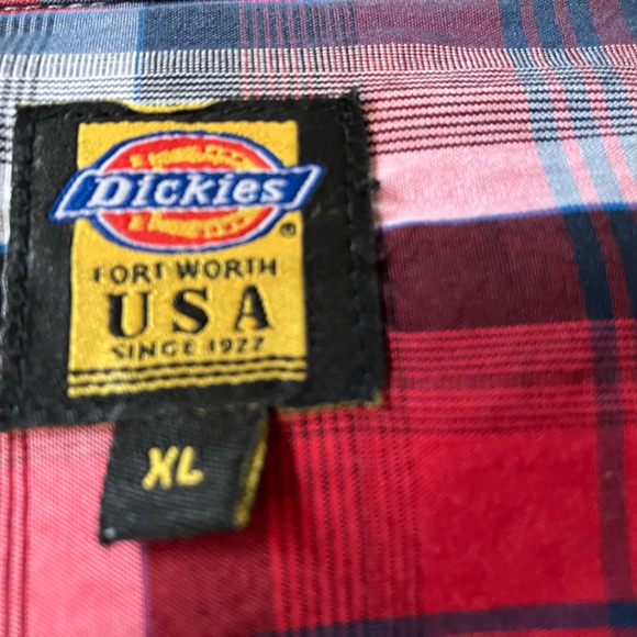 Dickies Plaid Short Sleeve Shirt - Picture 2 of 6